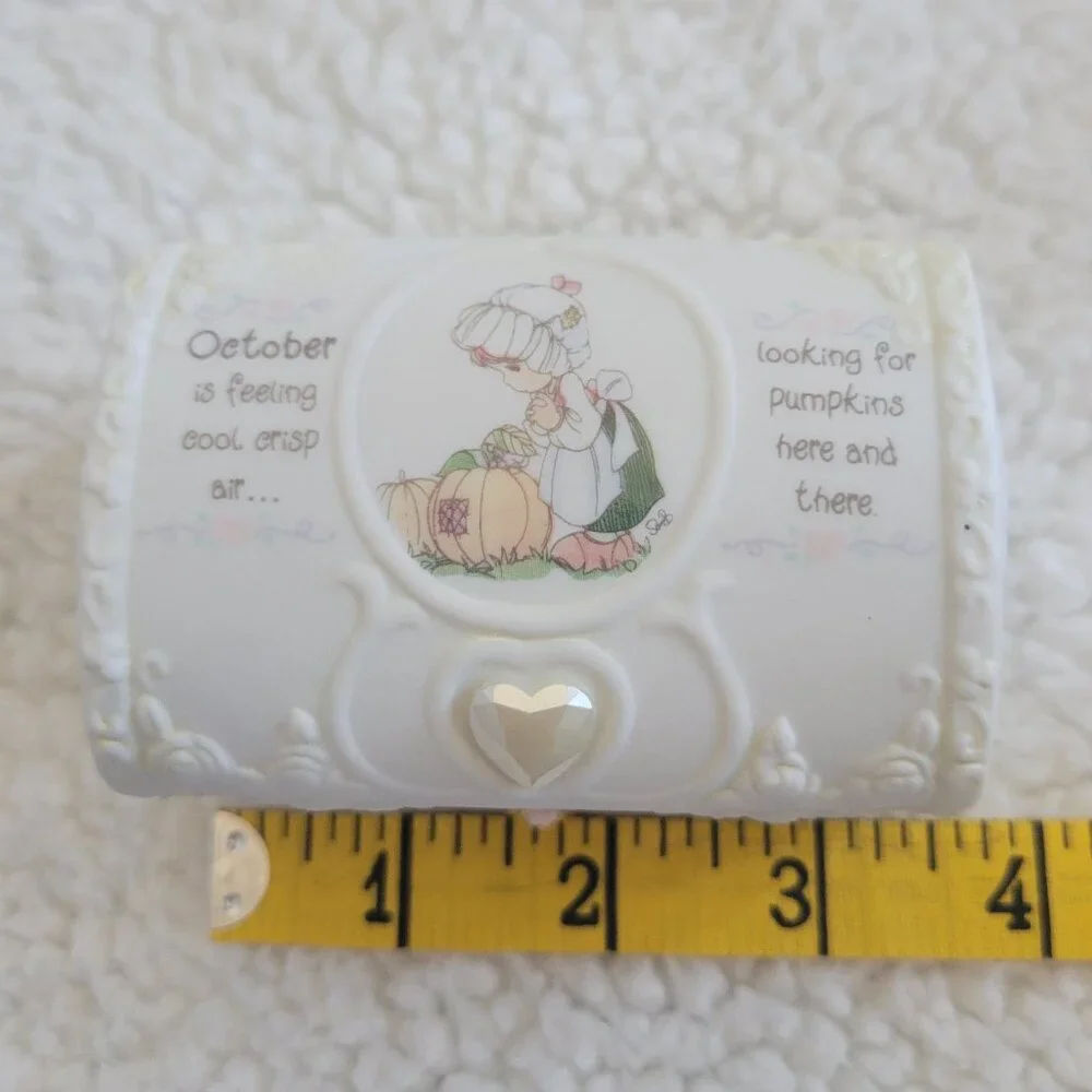 Precious Moments October Opal Birthstone Porcelain Trinket Box Pumpkin Chest